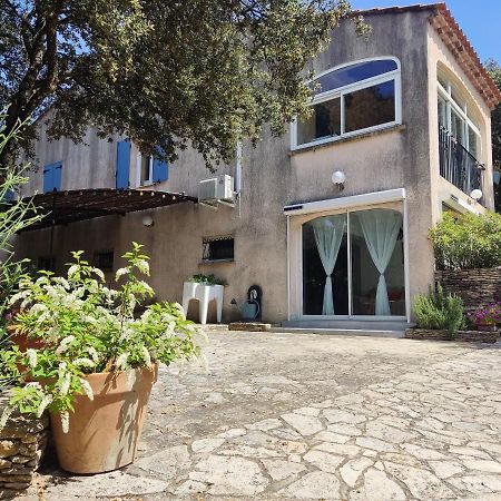Charmant Studio A Castillon Du Gard, A Deux Pas Du Pont-Du-Gard Exterior photo