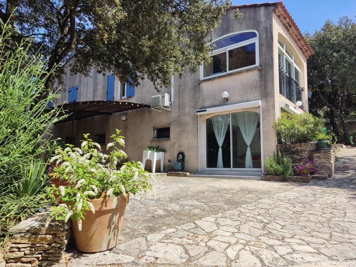 Charmant Studio A Castillon Du Gard, A Deux Pas Du Pont-Du-Gard Exterior photo